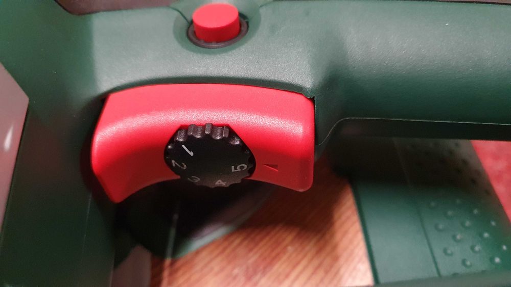 BOSCH PBS 75 AE - szlifierka pasowa taśmowa + walizka.