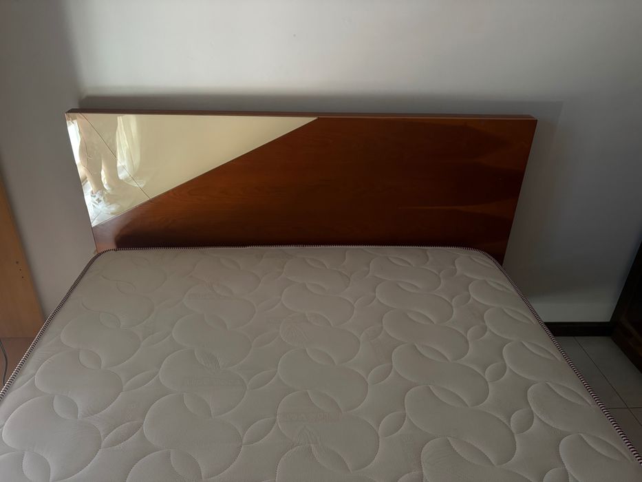 Cama de Casal mais colchão