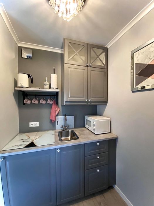 Nowy apartament przy plazy Sopot nocleg piękny standard balkon pokój