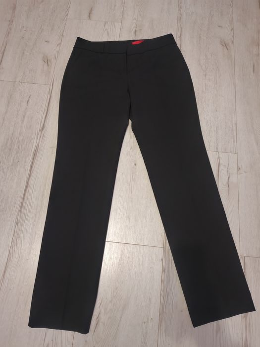 Spodnie męskie czarne Hugo Boss r. 40