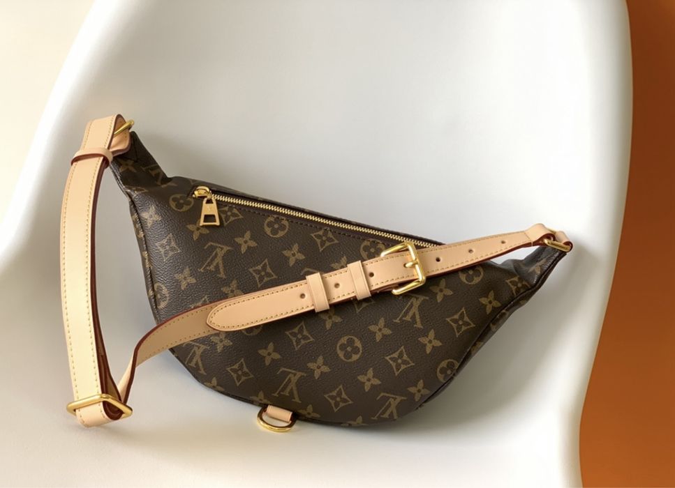 Bumbag Louis Vuitton Torebka saszetka nerka monogram skóra belt bag