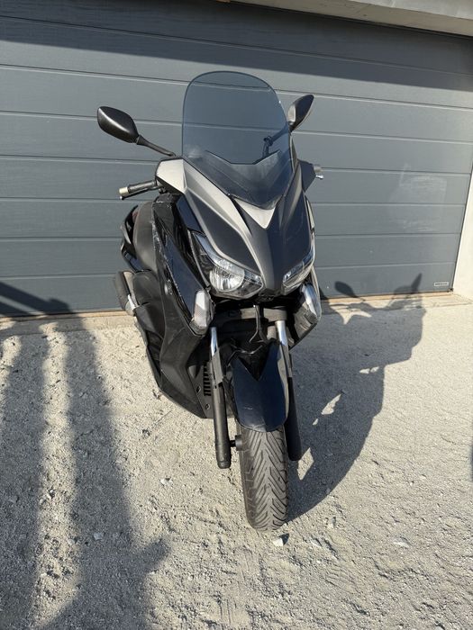 Yamaha x max 125