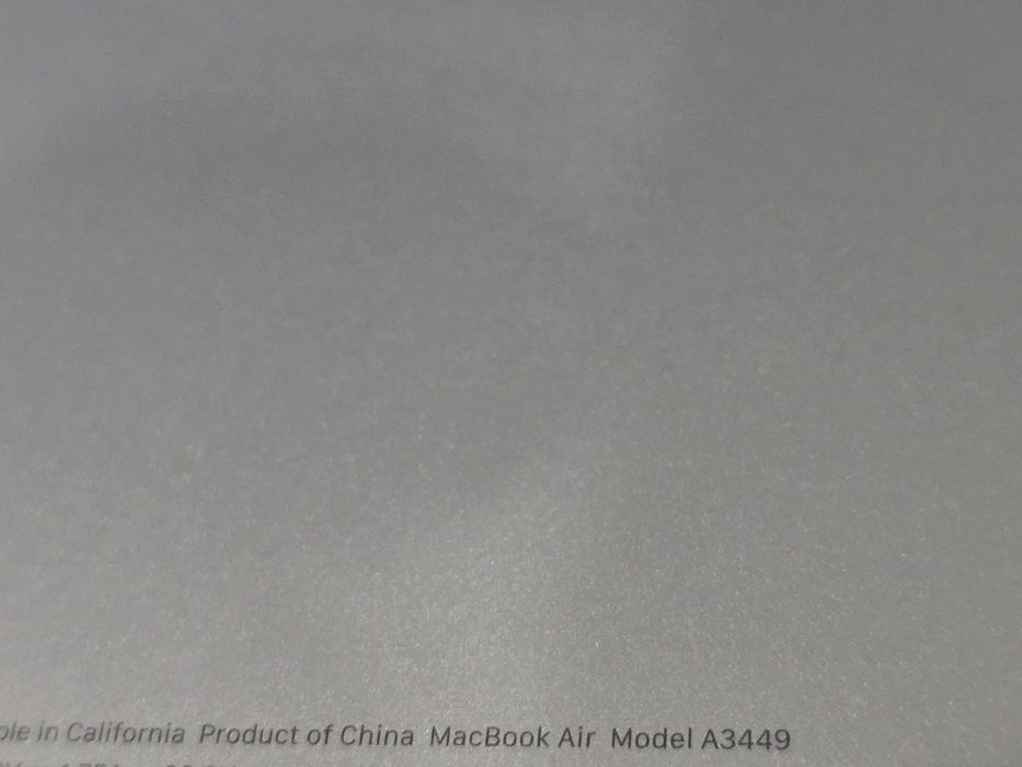 MacBook Air 13.6" M5 (A3449) Silver , заблокований ,icloud lock , донор