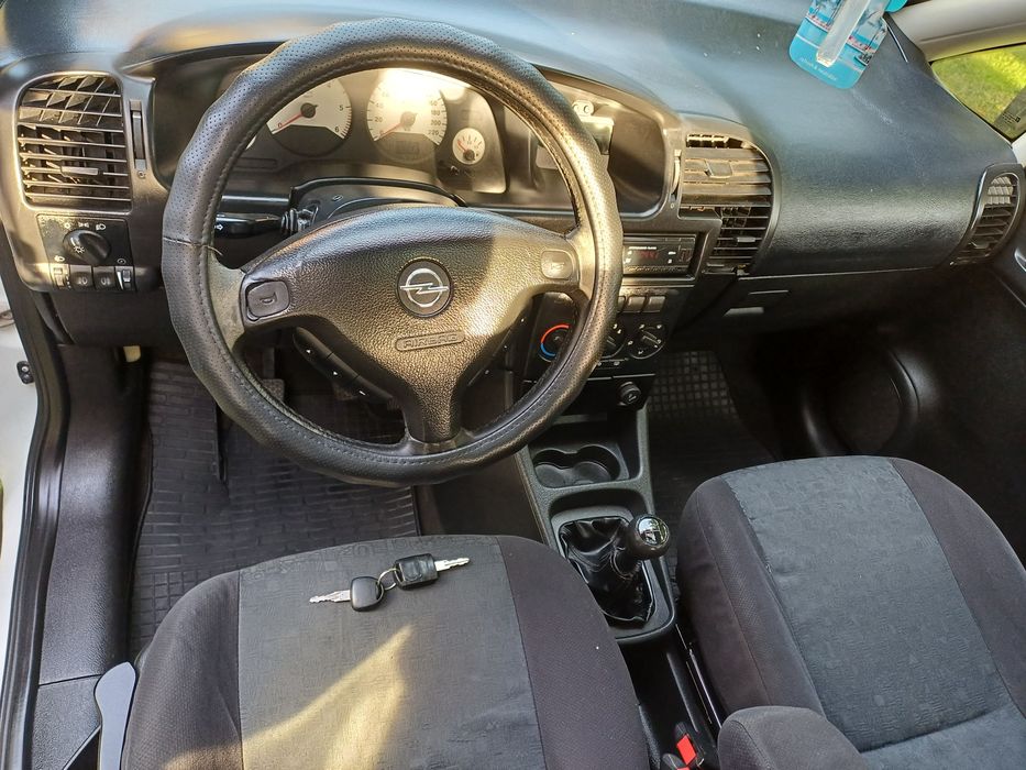 продам на ходу OPEL ZEFIRA 2.0 TDI 2000.р.