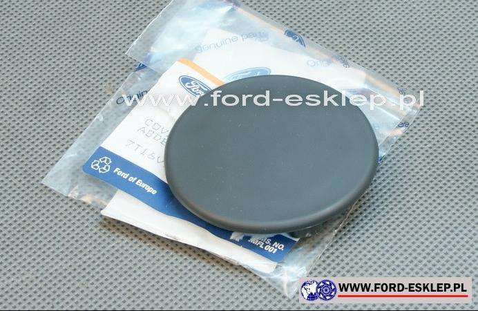 заглушка,кліпса(клипса) переднего бампера Ford Connect Конект