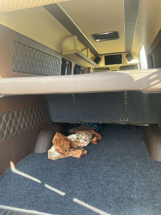 Пасажирські перевезення до Європи Трансфер до айропортів