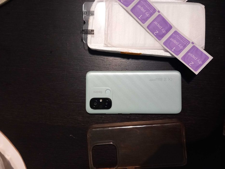 Troco telemóvel Xiaomi Redimi  12c por iPhone