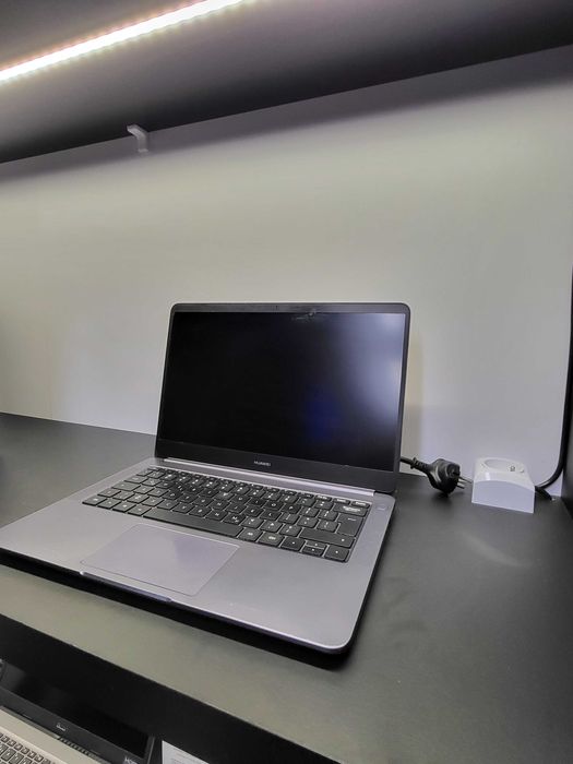 UŻYWANY LAPTOP   Huawei matebook