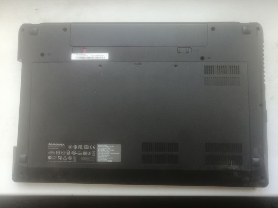 Ноутбук Lenovo G580 model: 20157. На запчасти или под восстановление.