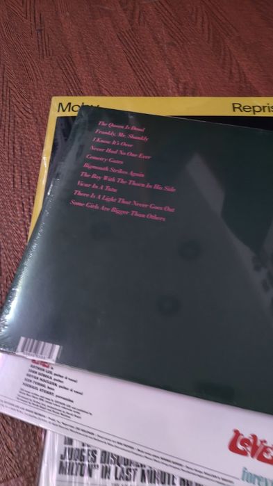 Thick As A Brick (180g) (Limited Edition) (Steven Wilson Mix)
Novo
Love 
Forever Changes 
Selado
The Smiths 
Queen is Dead 
Selado
50€