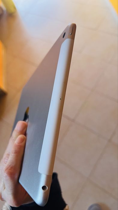 Ipad 5ª geração 128Gb com Entrada para SIM