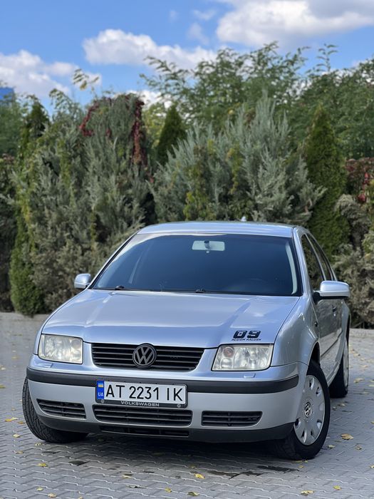 Volkswagen Bora 1.6 бензин 2004 рік