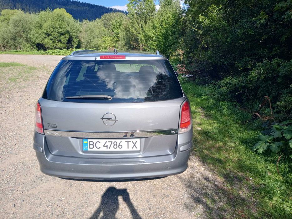 Авто Опель Астра