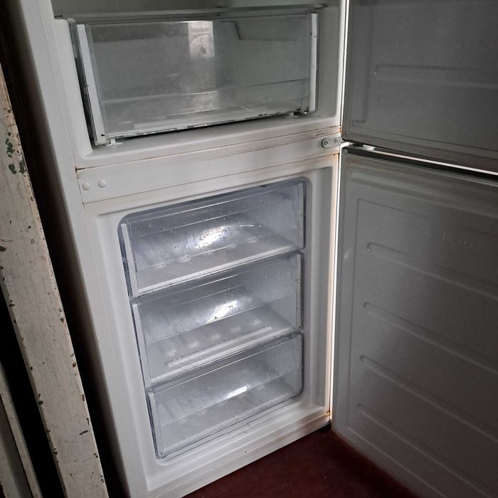 Холодильник Indesit