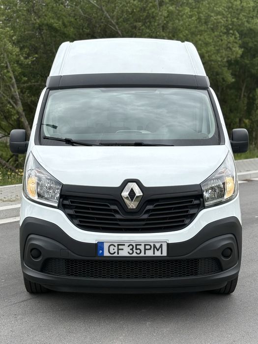 Renault Trafic c/plataforma