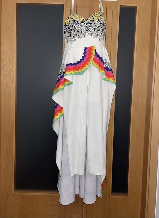 Macacão com cauda, decote cai-cai, tamanho 42 (nunca usado)