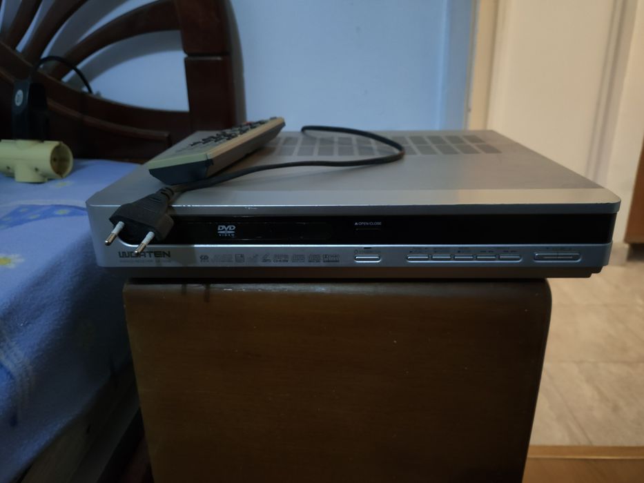 DVD Worten com comando