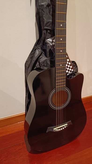 Guitarra acústica violão