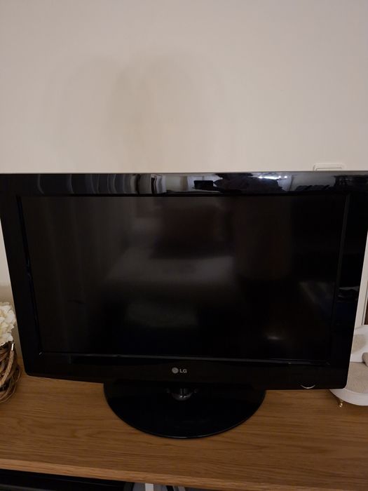Televisão LG 81 cm avariada