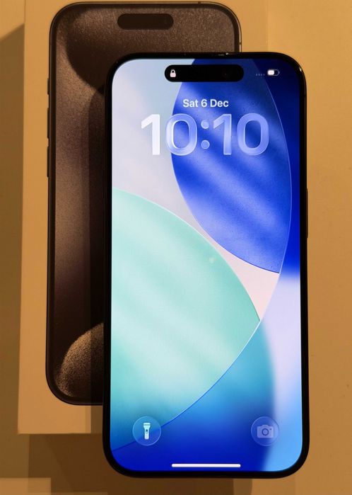 iPhone 15 Pro 256 GB Blue Titanium – idealny stan, etui w zestawie.