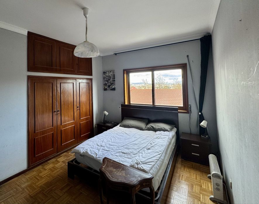 Quarto para arrendar em areosa