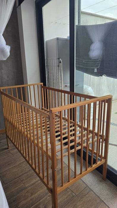 Berço para Bebé 120cm x 90cm com colchão