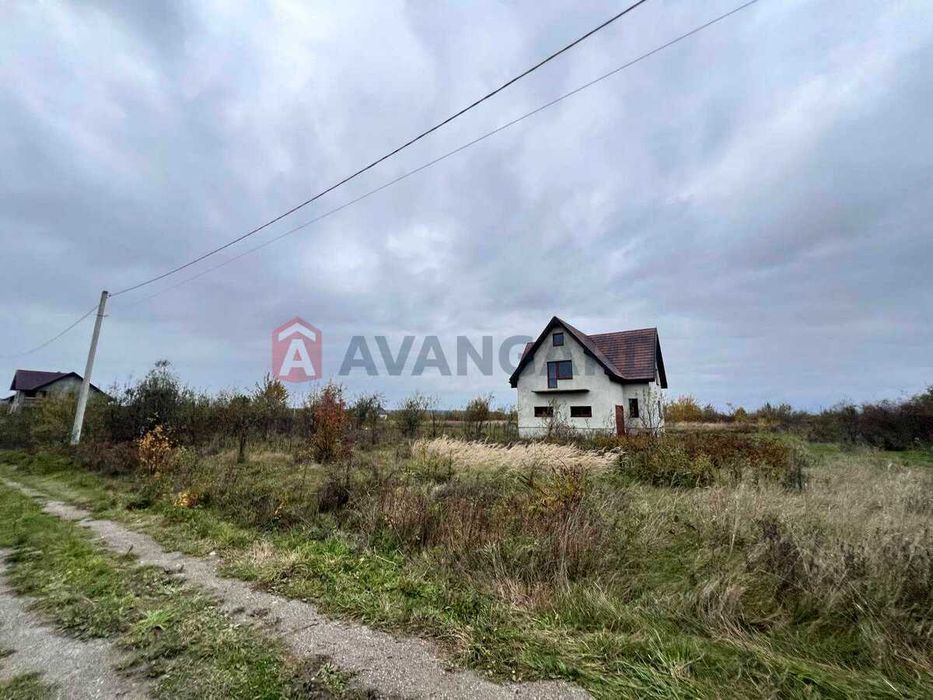 Продаж ділянки в с. Скобичівка