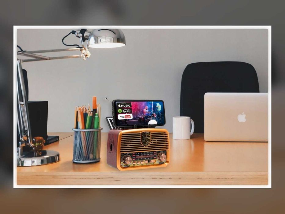 Radio Retro FM AM Przenośne Brązowe USB Czytnik Kart Antena Uchwyt