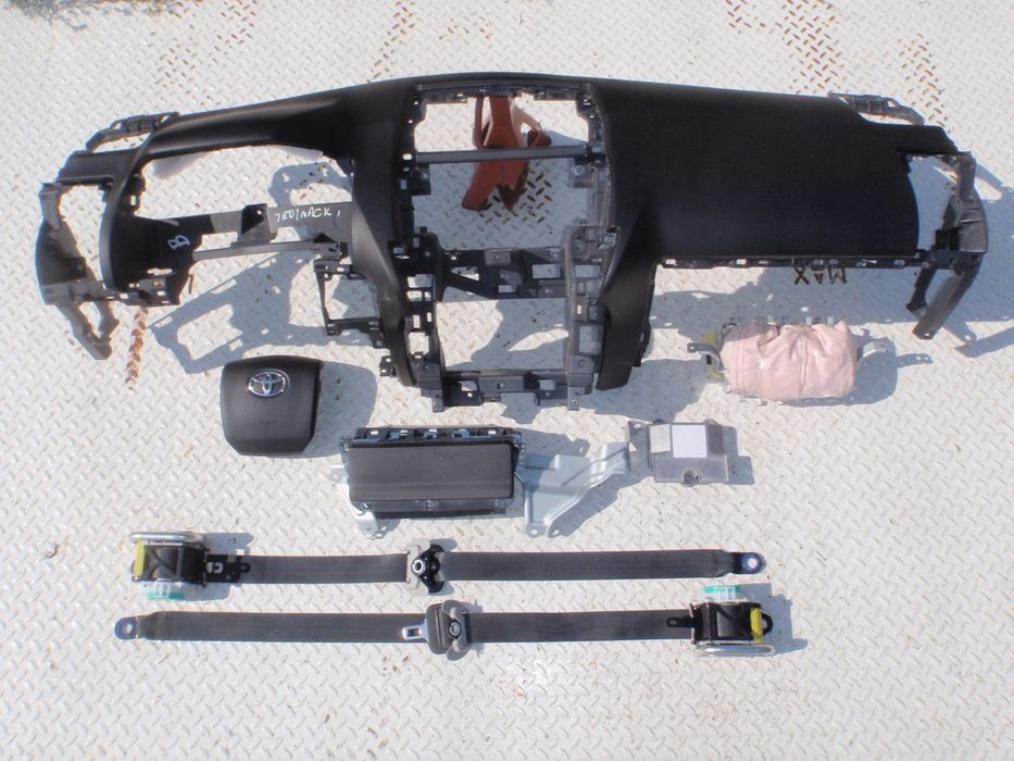 toyota land cruiser 150 deska konsola poduszki
