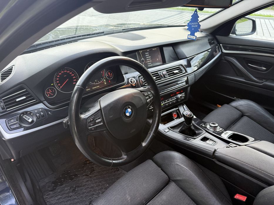 BMW 5 184km 520D
