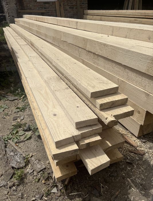 Дошка ялини,пиломатеріал хвойний,брус,рейка,кроква,балка