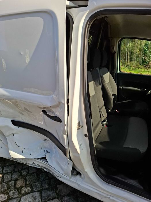 Renault Kangoo 1.5 dCi 3Lug Maxi Nacional de 2020 Com IVA/DEDUTIVEL