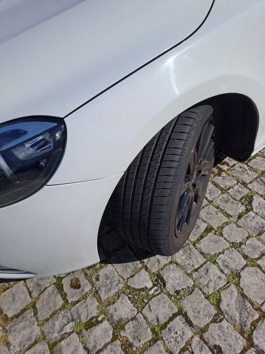 Venda volvo v40 D2 spor 1.6 diesel  7.750€ Porto