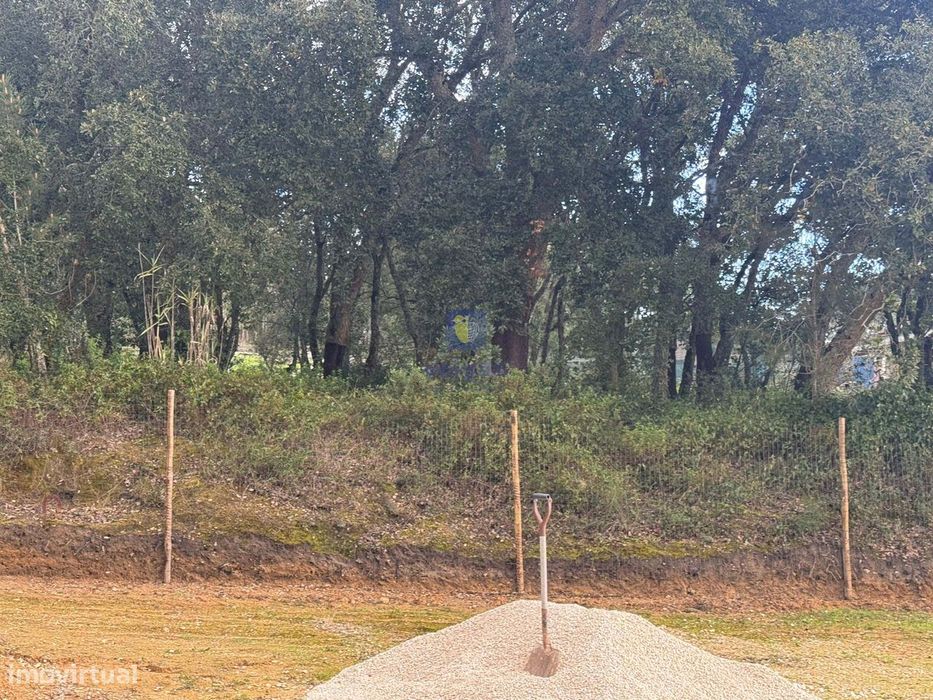 Terreno Hortas, Azinheira - Rio Maior — Rio Maior, Santarém