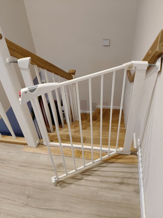 Barierka zabezpieczająca/ Bramka rozporowa ochronna na schody i drzwi