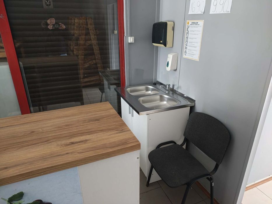 Sprzedam lokal wraz z działką