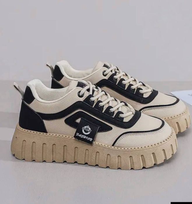 Кросівки жіночі,ELve 37розмір