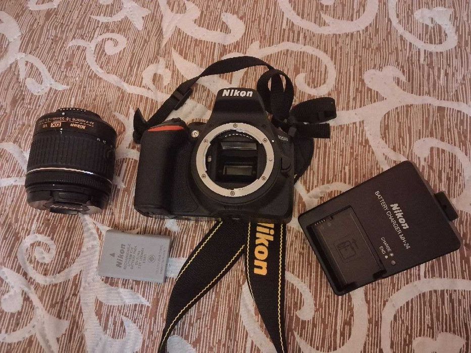 Nikon D3500 + 18–55mm VR