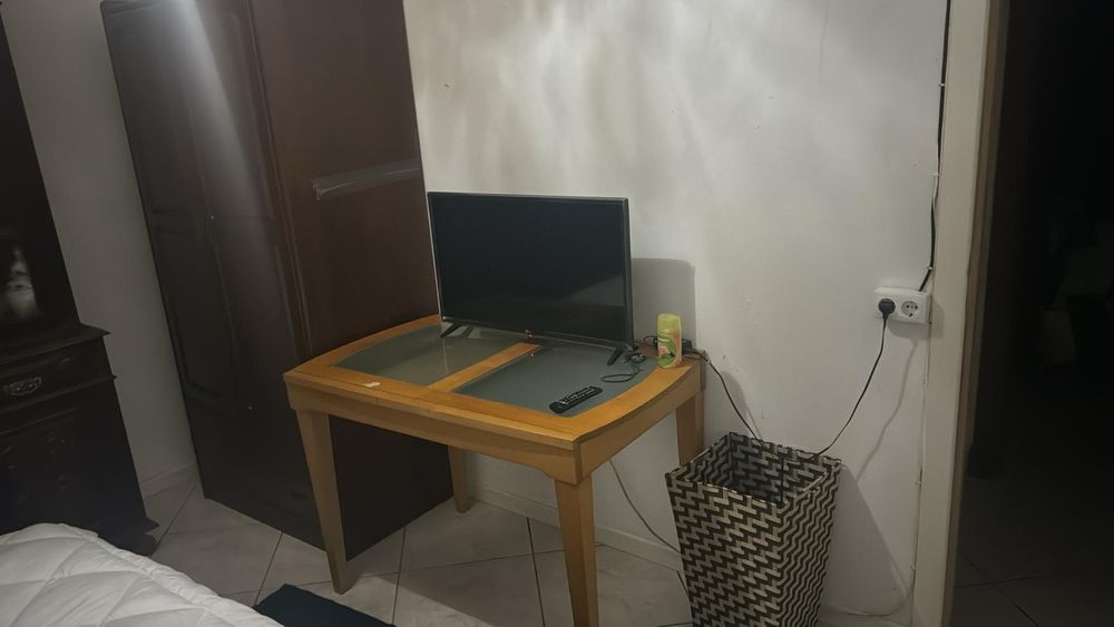 Quarto para Alugar – Póvoa de Santa Iria (Despesas Incluídas)