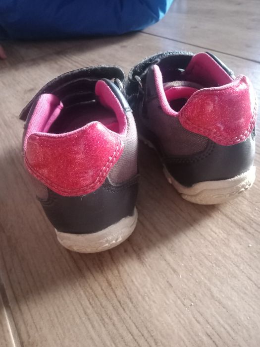 Buty Geox granatowo-różowe z brokatowymi elementami 23