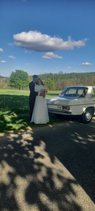 Mercedes w 115 do ślubu,wesele imprezy wynajem
