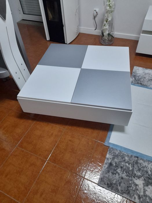 Mesa de sala como nova