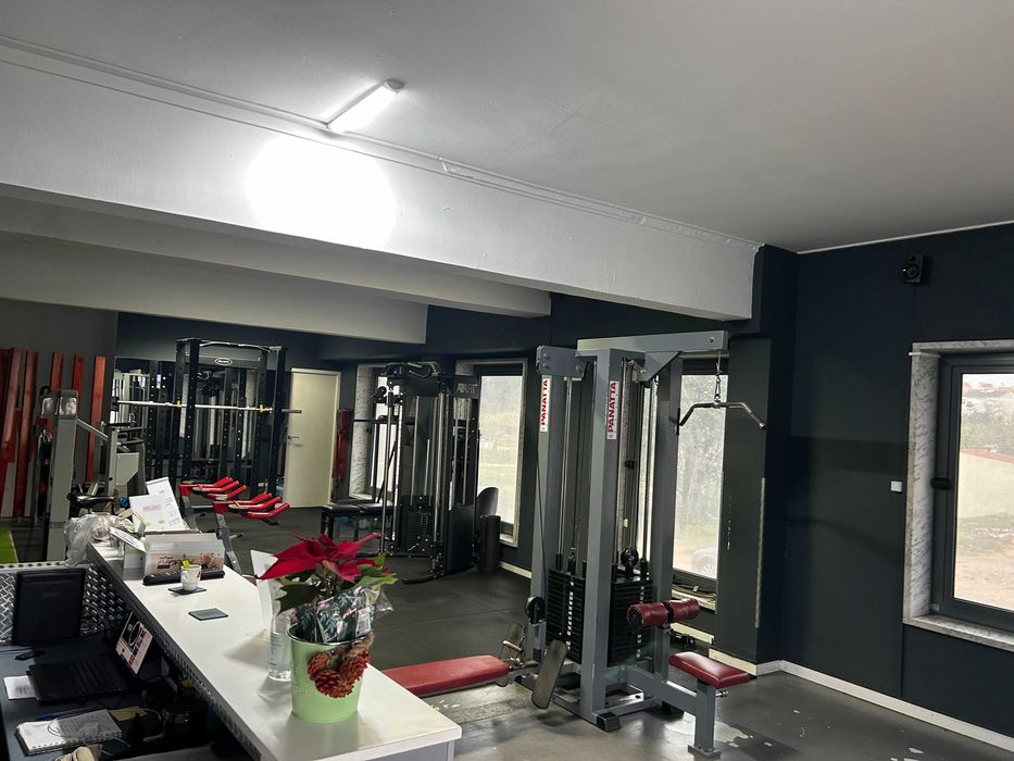 Trespasse Ginásio Totalmente Equipado e Funcional