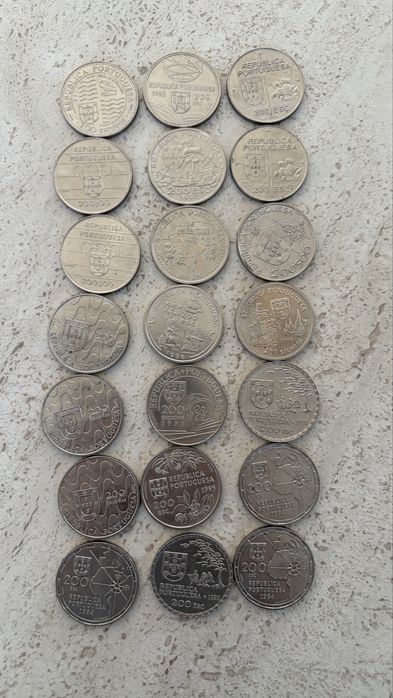 57 moedas de colecao