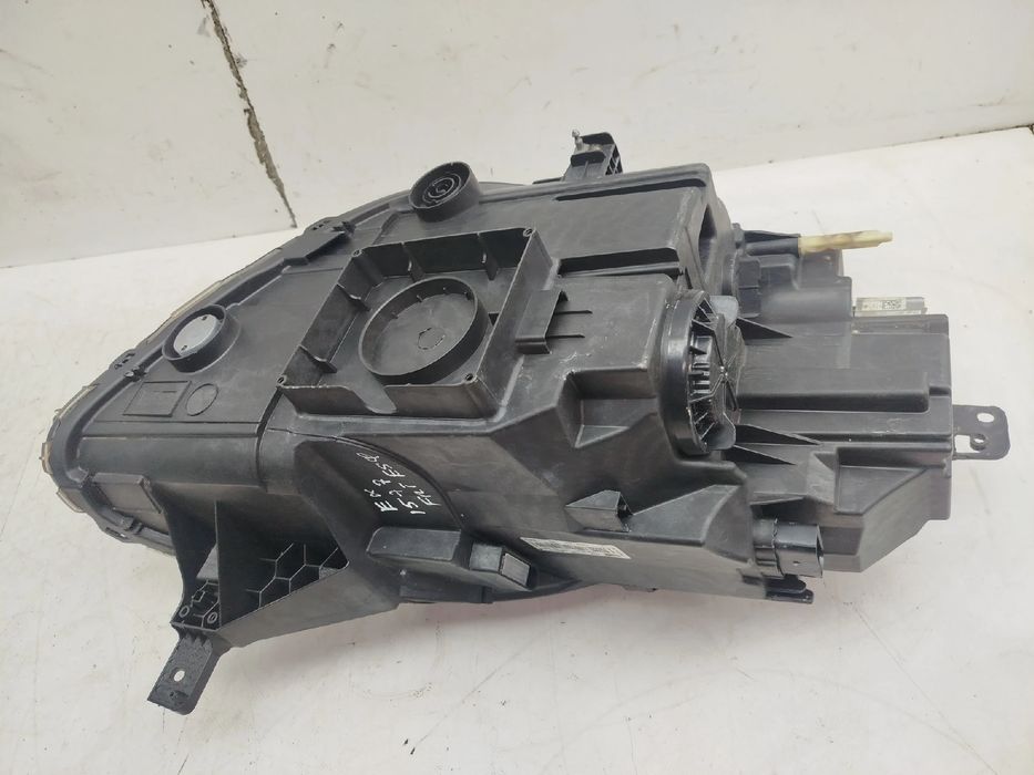 Ótica / farol esquerda FORD Puma (J2K, CF7)