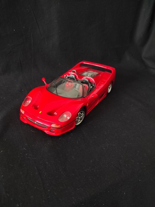 Miniatura Escala 1:18 Ferrari F50
