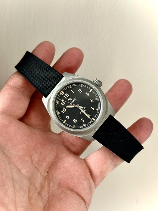 Zegarek Formex Field Ash Gray tytan Sellita SW200.