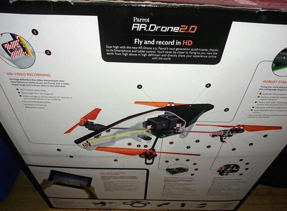 Drone Parrot Ar. Drone 2.0 Power Edition + Extras64585227120003123