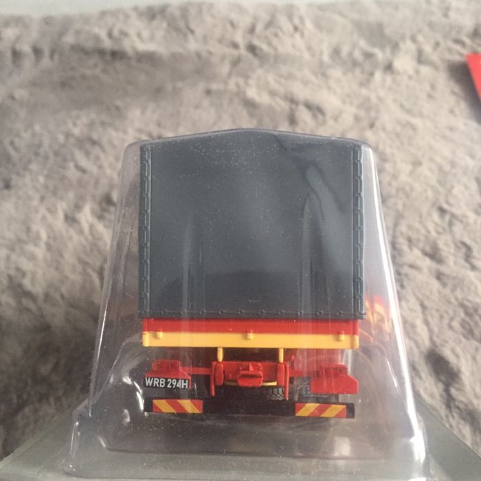 Jelcz 415 Kultowe ciężarówki z epoki prlu 1:43 deagostini nowy model