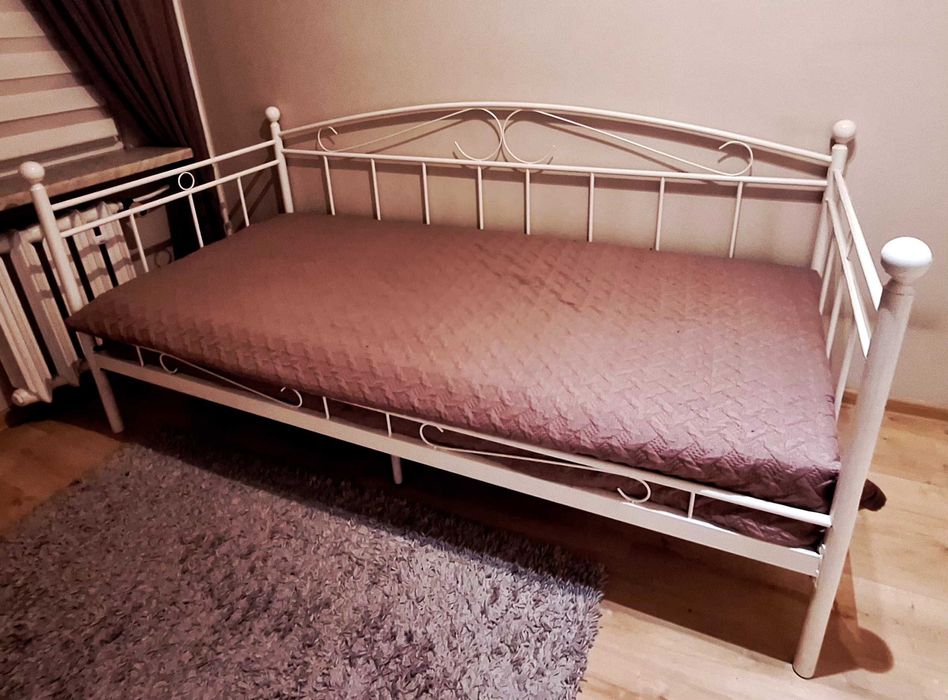 Łóżko dla dziewczynki